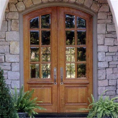 Koka ārējās franču durvis